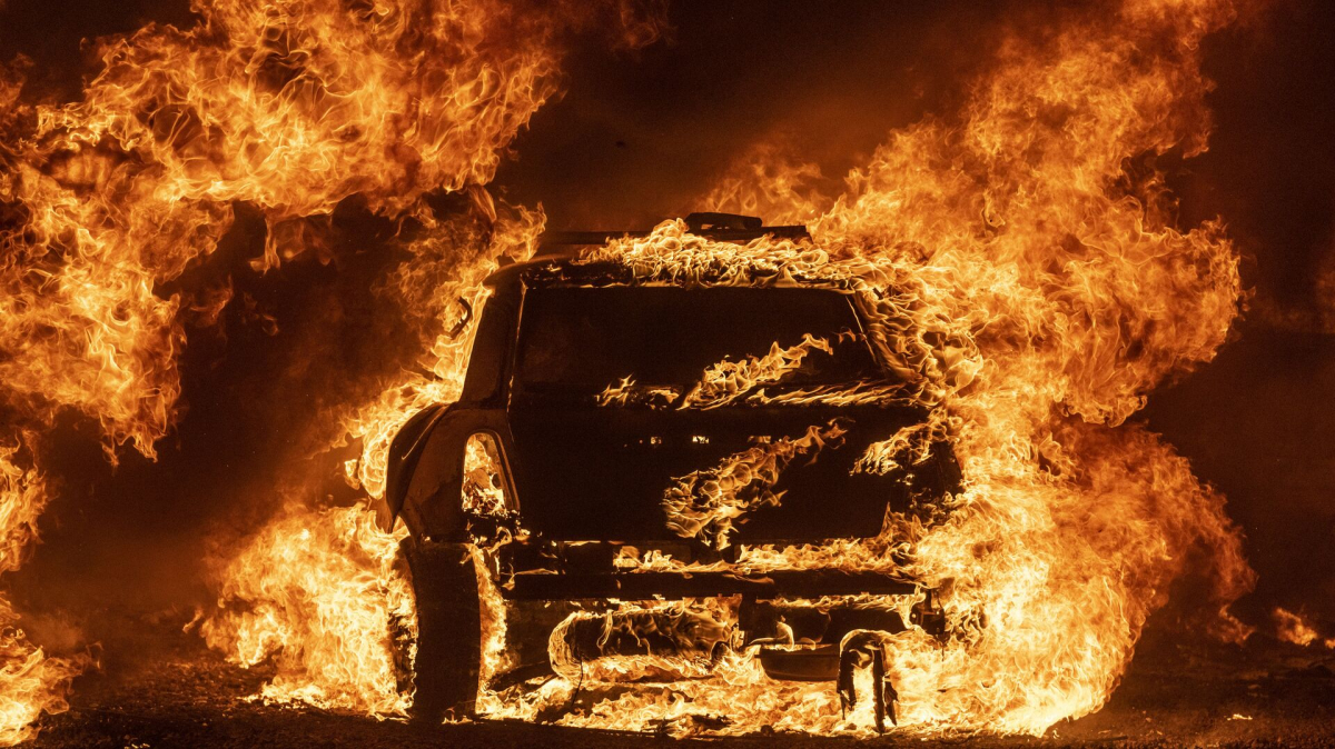 У Мелітополі партизани спалили автівку росіян, поки ті пиячили - подробиці
