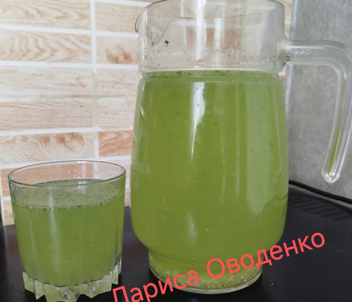 Домашній тархун - як приготувати освіжаючий напій без хімії