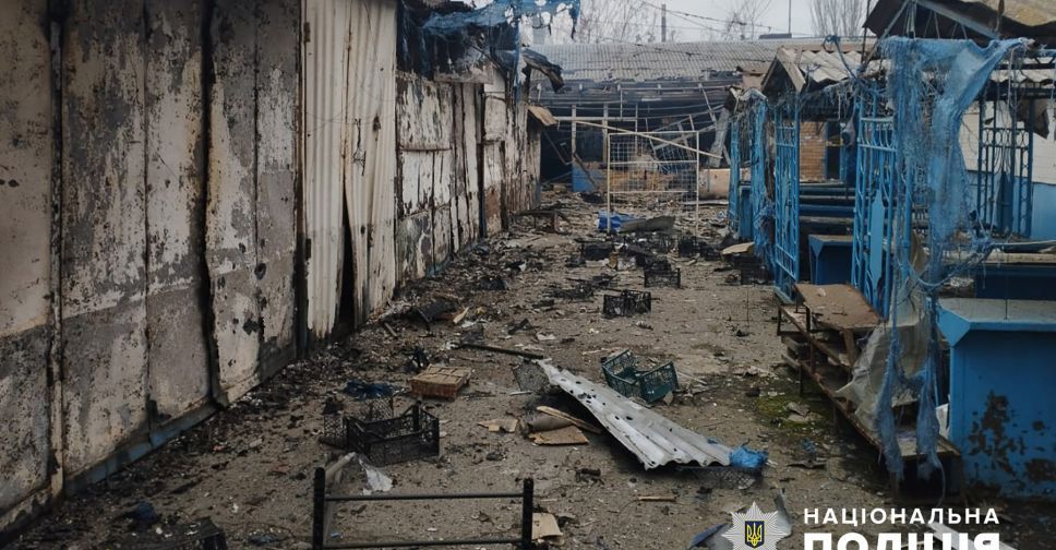 У Запорізькій області через російські обстріли сталася масштабна пожежа на ринку - фото