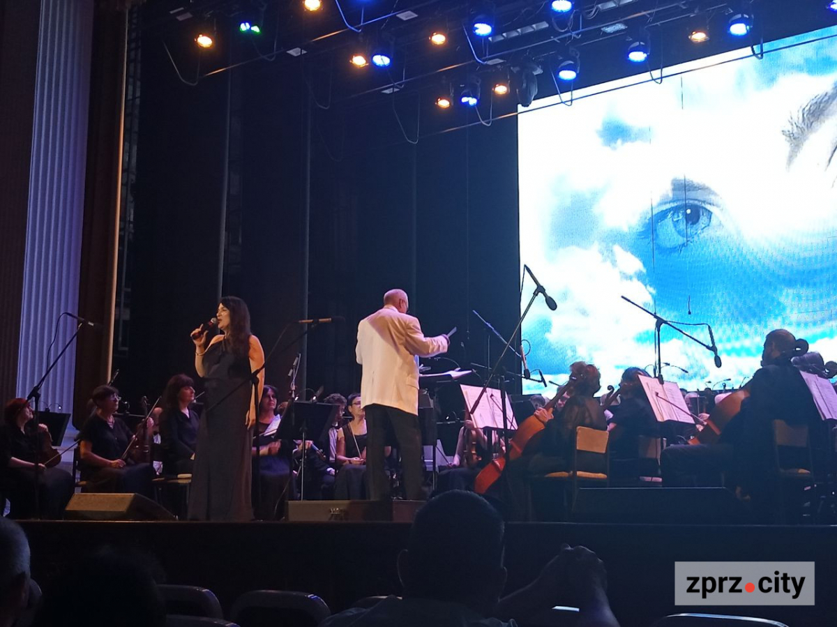 У Запорізькій обласній філармонії відбулась чудова прем'єра - фото