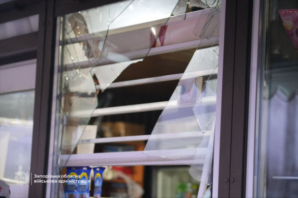 Окупанти атакували Запоріжжя: армія рф завдала удару по житловому району - що відомо (фото, відео)