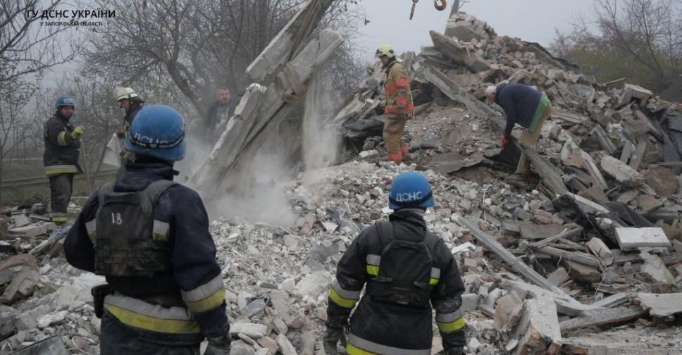 Внаслідок ракетного удару по житловому будинку у Вільнянську загинули двоє дітей