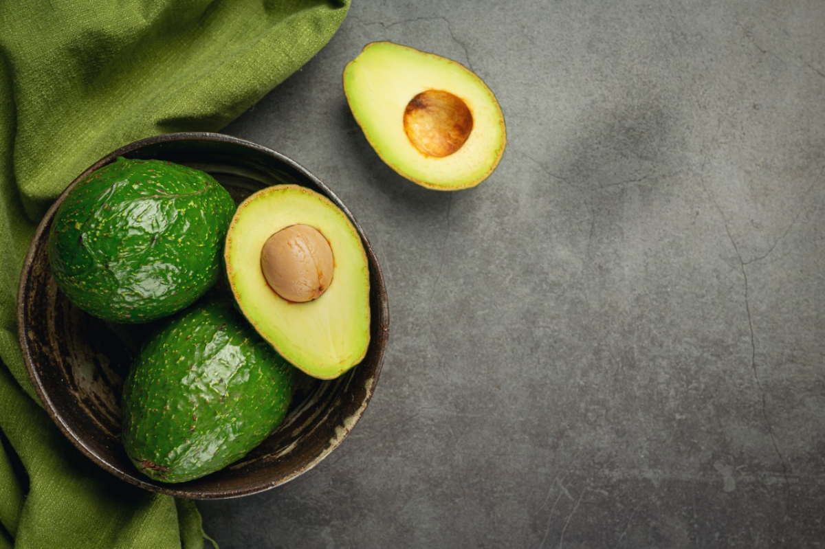 Стигле та смачне: як правильно вибрати авокадо