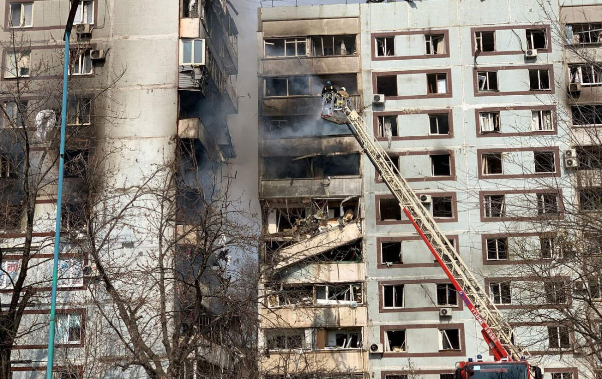 У Запоріжжі власників зруйнованого житла звільнять від комуналки - Зеленський підписав закон