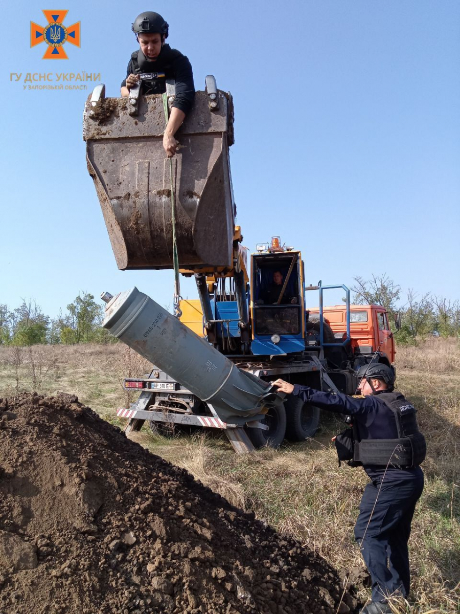 У Запорізькій області комбайнери знайшли бомбу у полі – подробиці