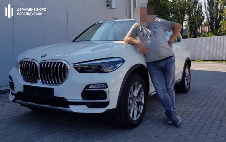 Переплатив на закупівлі спецтехніки: експосадовцю запорізького ДСНС оголосили нову підозру (фото)