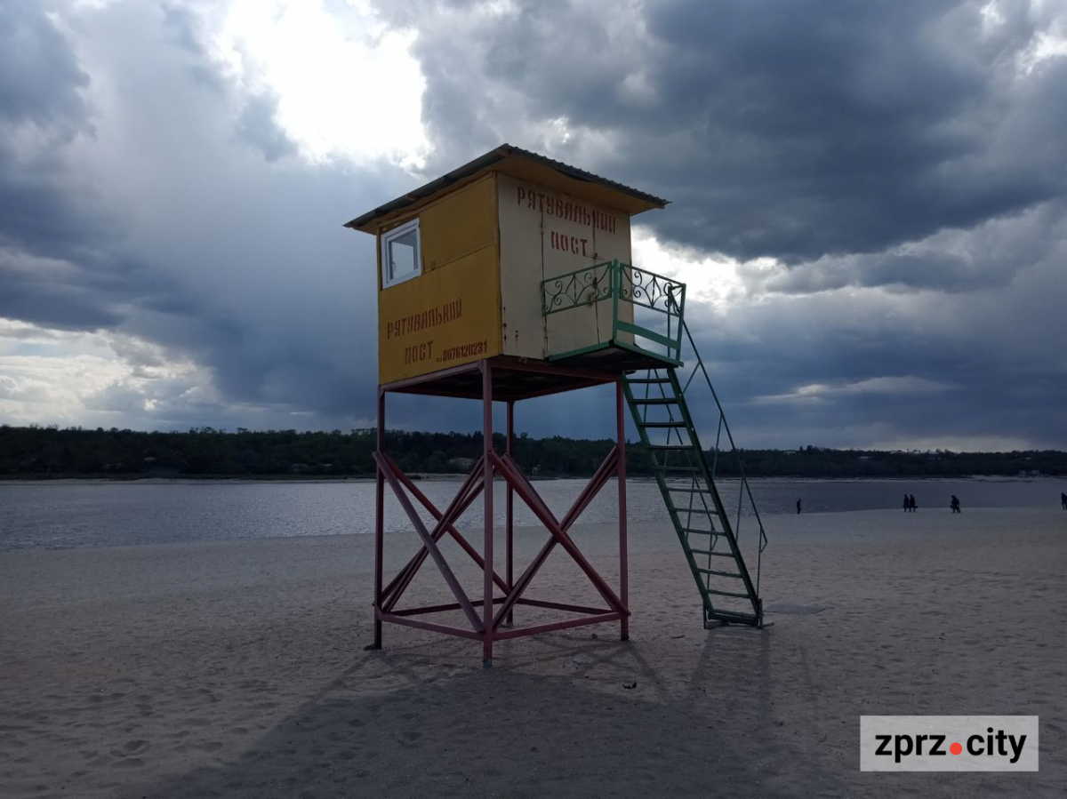 Як виглядає Центральний пляж Запоріжжя майже через два роки після підриву Каховської ГЕС - фото