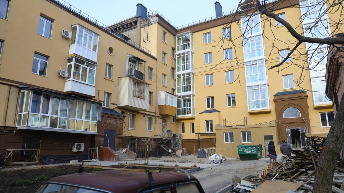 Мешканець Запоріжжя розповів про життя після прильоту на пр. Соборному ...