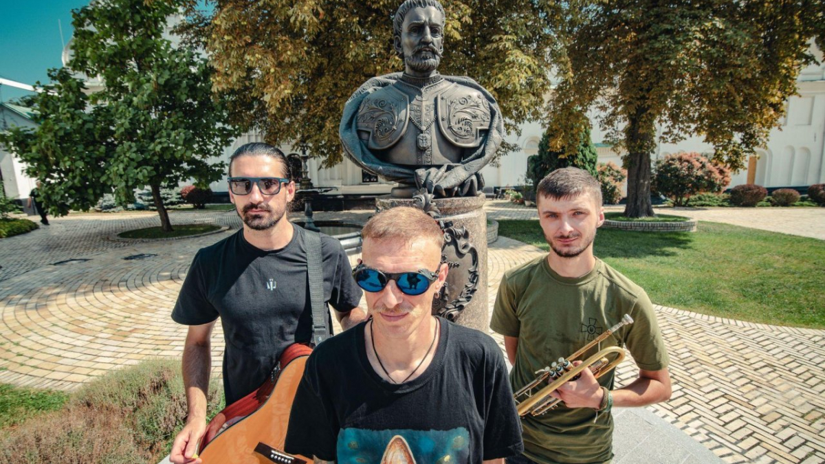 Запорізький військовий-репер випустив альбом «Козацький парадайс» і присвятив його захисникам