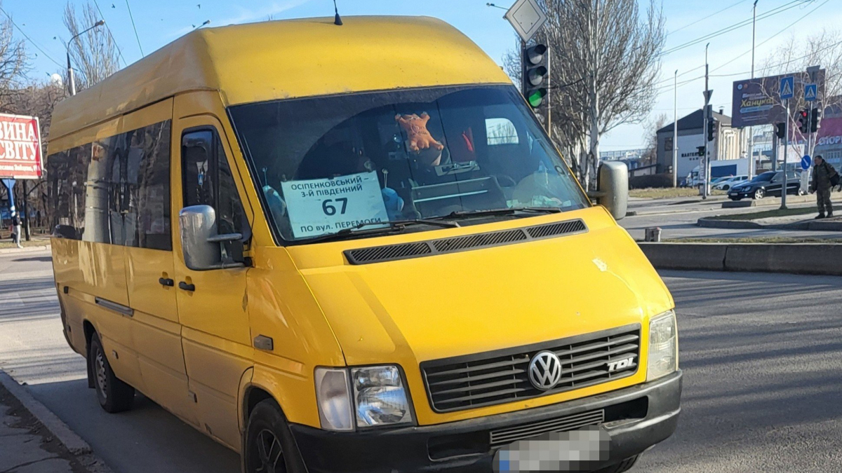 У Запоріжжі водій маршрутки відмовився безкоштовно перевозити ветеранку ...