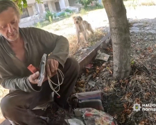 Вийшов живим із пекельної &quot;сірої&quot; зони - на Запоріжжі врятували пенсіонера, який ховався від російських дронів у кущах (фото, відео) 