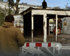 Підприємців попереджали: у Запоріжжі демонтували незаконні торгові точки (фото)