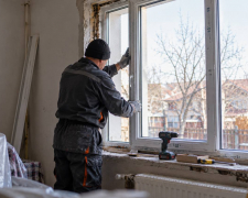 Запоріжсталь продовжує програму матеріальної допомоги працівникам, чиї домівки постраждали від обстрілів