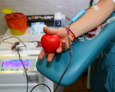 Запоріжців усіх груп крові з негативним резусом закликають здати кров – як приєднатися