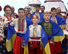 Вчилися бути козаками — музичний скетч запорізької філармонії занурив маленьких глядачів у героїчне минуле