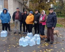 У нескореному місті Запорізької області поновили роздачу хліба та облаштовують пункти обігріву - фото