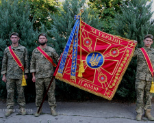 Запорізька бригада ТрО отримала почесне найменування та стрічку до бойового прапора (фото)