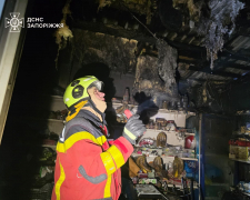 Пожежа у кіоску у Запоріжжі, фото ГУ ДСНС