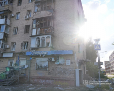 У неділю ворог КАБами вдарив по Запоріжжю: вбив людину, пошкодив багатоповерхівку, атакував поліцейську машину - фото, відео