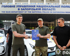 Поліцейські з Запорізької області отримали службові автомобілі