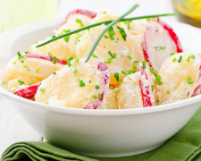 Страва з Данії - як приготувати салат з картоплею та редисом