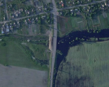Росіяни збудували дамбу на Запоріжжі та затопили поля біля Токмака: фото з супутника