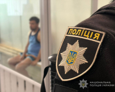 У Запоріжжі під час вживання алкоголю один із чоловіків поранив іншого ножем та зник — жертва загинула від крововтрати