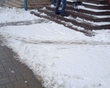 Хто у Запоріжжі має прибирати сніг, крім комунальників