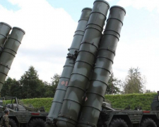 З Криму до Мелітополя доставили ракетні комплекси С-300