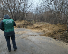 Становило загрозу екологічній безпеці - в одному з районів Запоріжжя прибрали стихійне сміттєзвалище