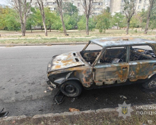 У Запоріжжі батько дівчини підпалив автомобіль її приятеля. Фото: Національна поліція