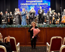 Усі твори неймовірні - у Запоріжжі авторський концерт відомої композиторки зібрав зірок філармонії