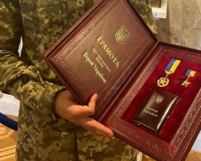 Штурмував ворожі позиції - боєць, що відзначився на Запоріжжі, отримав звання Героя України