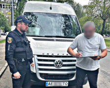 Курив прямо за кермом - у Запоріжжі покарали маршрутника, який прославився в соцмережах (фото)
