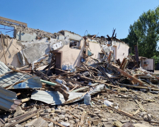 Екологи обстежили місце удару КАБ по підприємству в Запоріжжі та зафіксували значне забруднення території