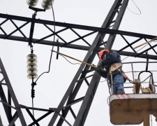Запоріжжя під обстрілом: обленерго оперативно відновило електропостачання тисяч родин