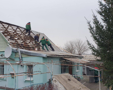 Кількість пошкоджених будинків зросла - що відбувається на місці ракетного удару по приватному сектору Запоріжжя (фото)