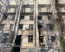 Росіяни вдарили по пологовому будинку в Запоріжжі: є поранені (фото)