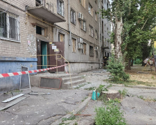 Екологи підраховують збитки: після атаки на Запоріжжя забруднено сотні квадратних метрів ґрунту (фото) 