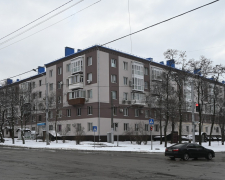 Відбудували з нуля: у Запоріжжі завершили відновлення багатоповерхівки, яку зруйнувала російська ракета (фото)