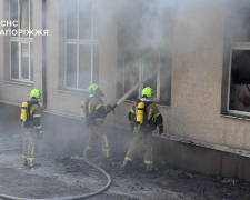 4 травня у Запоріжжі в двоповерховій будівлі спалахнуло електрообладнання, постраждав чоловік