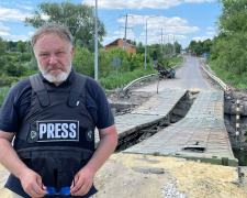 Удар ворога по знімальній групі: відомому журналісту із Запоріжжя потрібна допомога