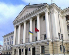 У Запоріжжі відбулася позачергова сесія міськради - депутати зменшили свої фонди