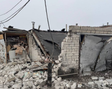 "Не залишилося ні гаража, ні авто" - очевидці розповіли про наслідки удару КАБами по Космічному району Запоріжжя (фото)