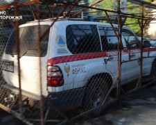 Волонтер Влад Маховський разом з поліцейськими евакуював з Більенького матір та трьох її дітей