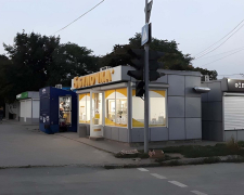 У Хортицькому районі Запоріжжя демонтували незаконно встановлений кіоск-пекарню на проспекті Ювілейному