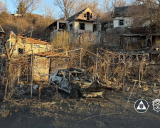 Наслідки ворожої атаки Запоріжжя КАБами 11 березня, фото Запорізької міської ради