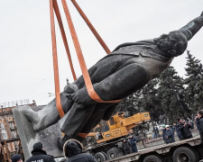 Лежить вісім років - у Запоріжжі пропонують переплавити пам&#039;ятник леніну