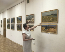 Втратив зір, але залишив світло на полотні - у Запоріжжі відкрилася виставка картин Михайла Гребеннікова (фото)