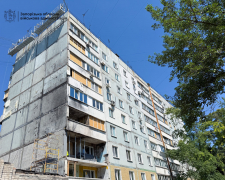 У Запоріжжі триває відновлення будинку на вулиці Дмитра Вишневецького.